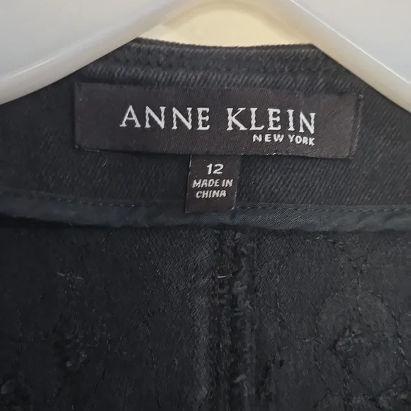 Vintage ANNE KLEIN Black Denim Embroidered Jacket Size 12 - Picture 2 of 5